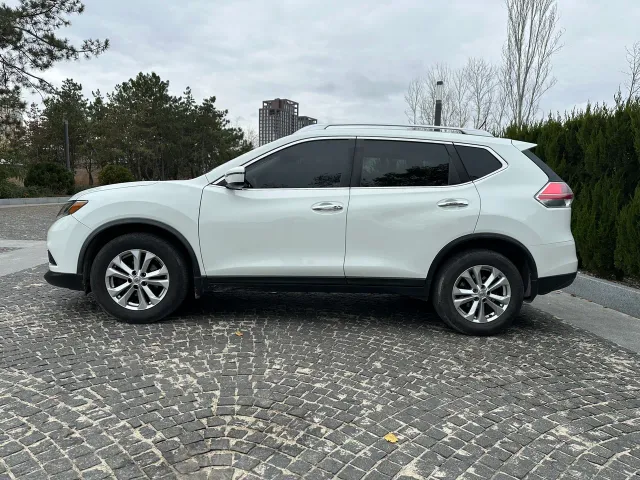 Nissan Rogue - фото 3