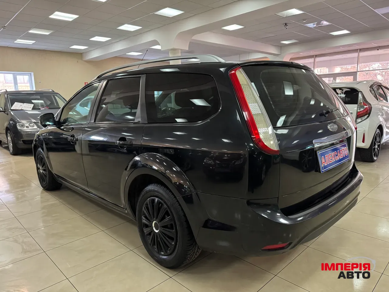 Ford Focus - фото 4