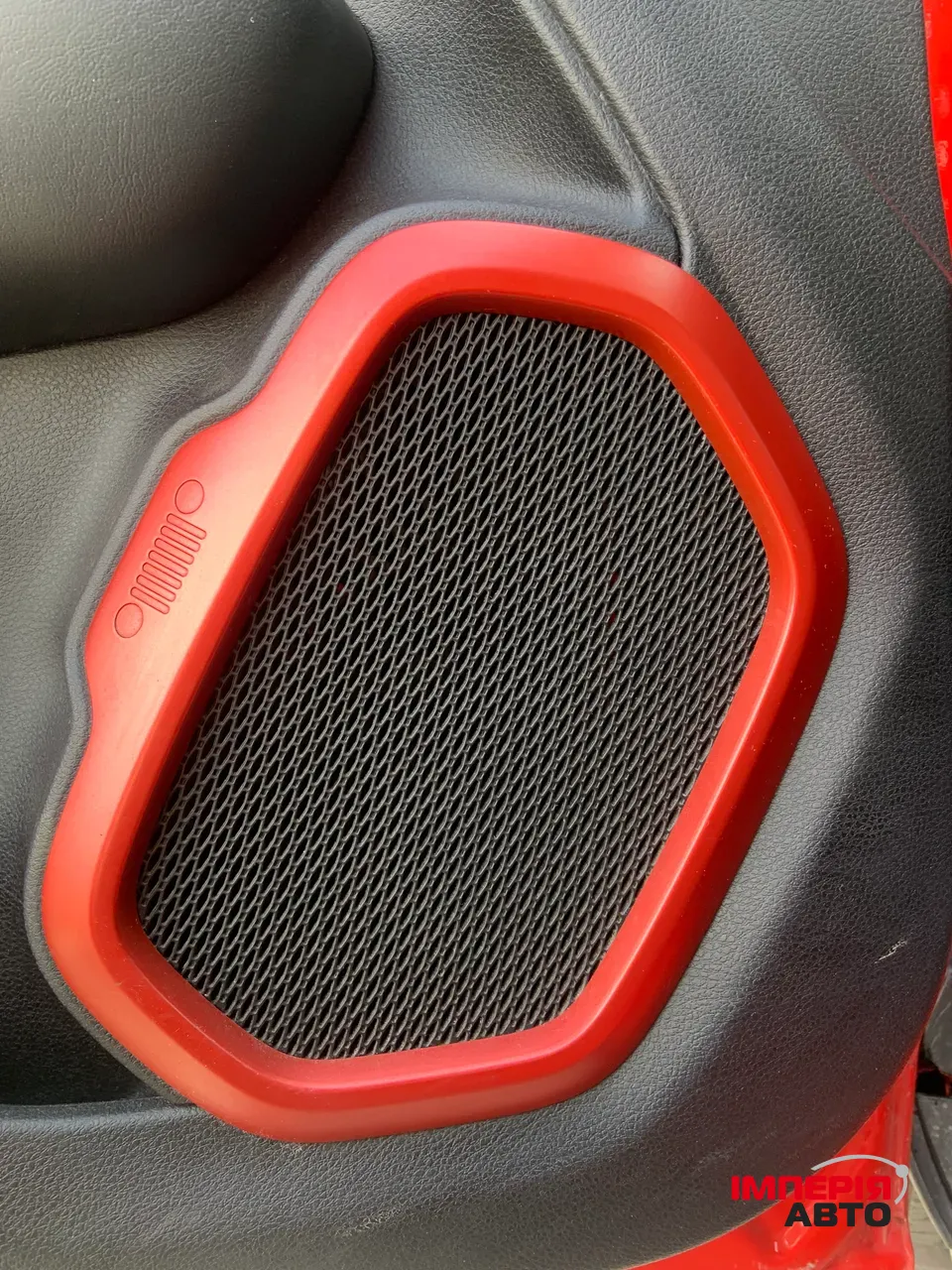 Jeep Renegade - фото 14