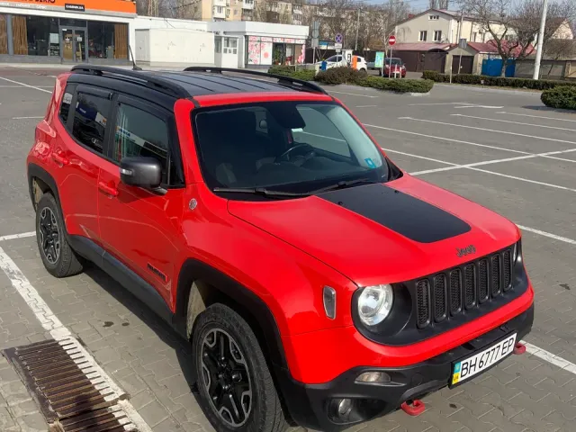 Jeep Renegade - фото 1