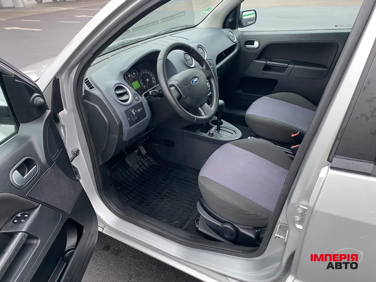 Ford Fusion - фото 7