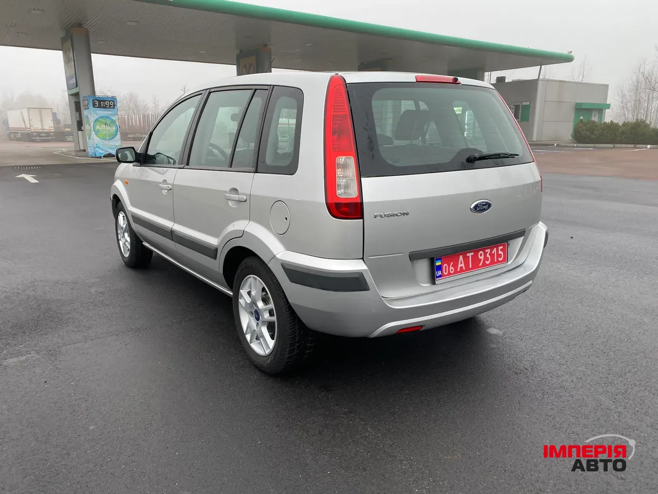 Ford Fusion - фото 6