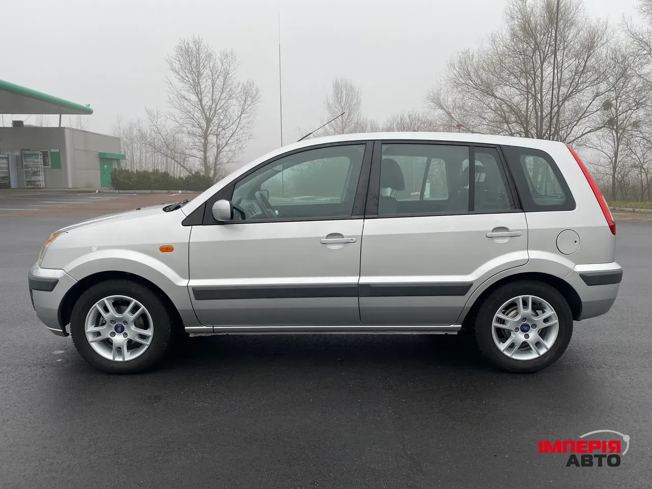 Ford Fusion - фото 3