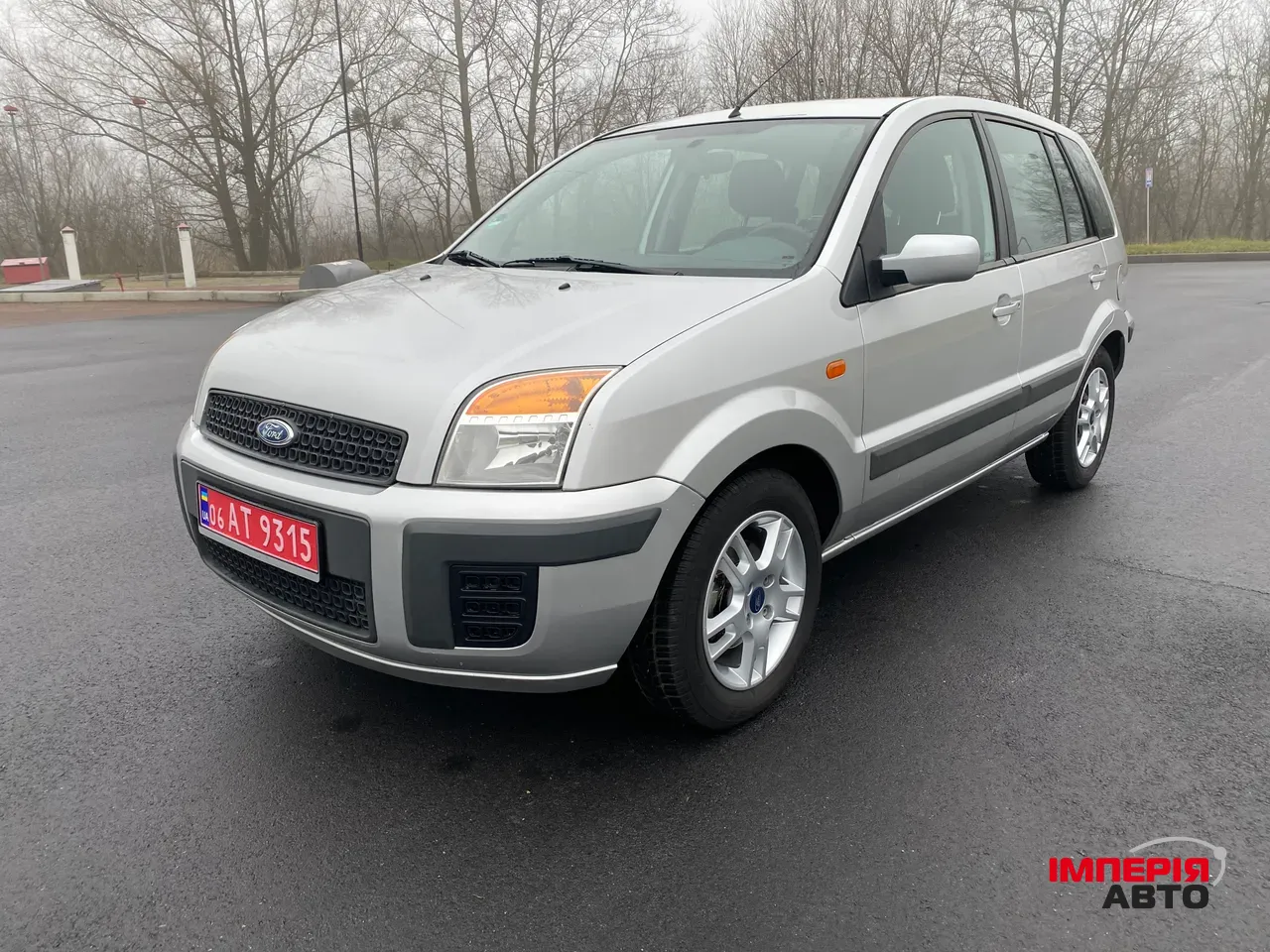 Ford Fusion - фото 1