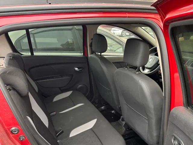 Renault Sandero - фото 5