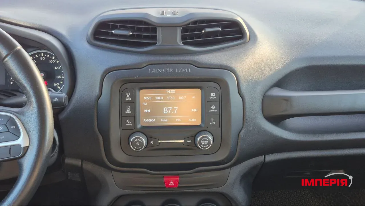 Jeep Renegade - фото 16