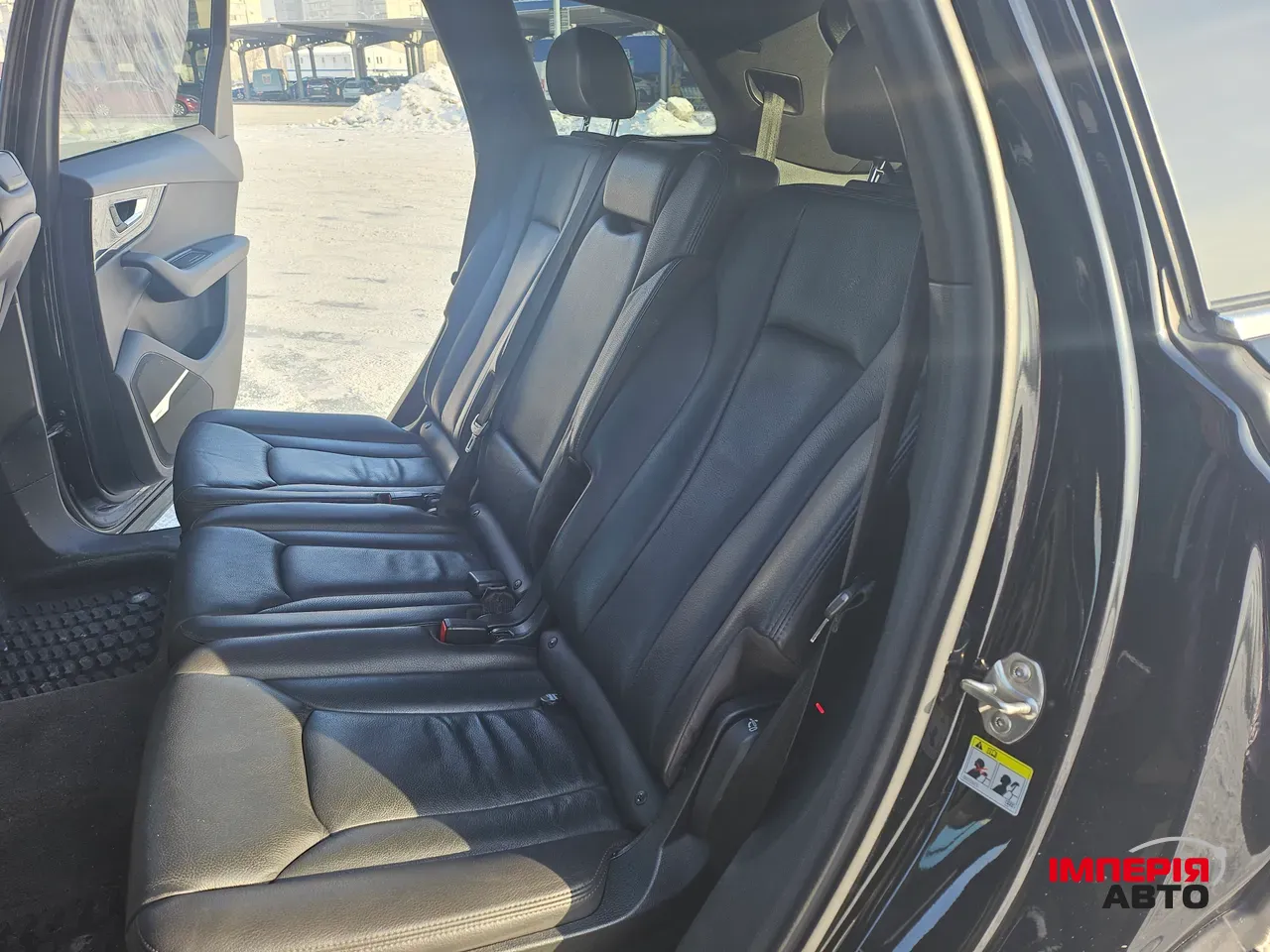 Audi Q7 - фото 10