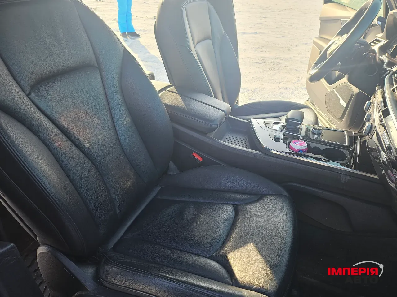 Audi Q7 - фото 14