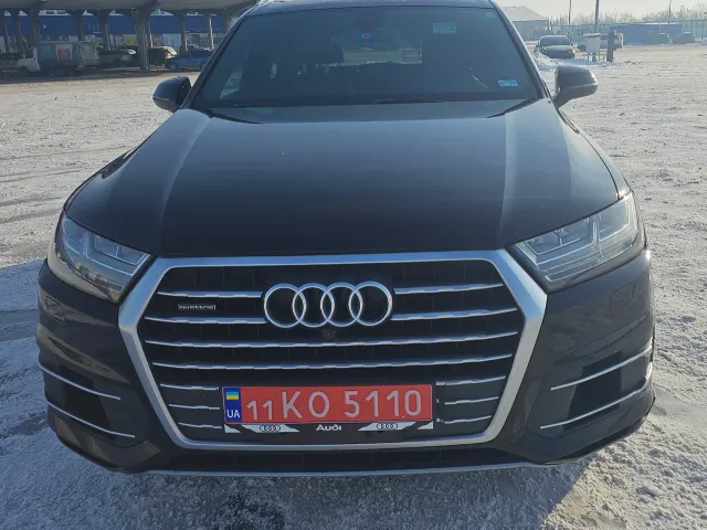 Audi Q7 - фото 2