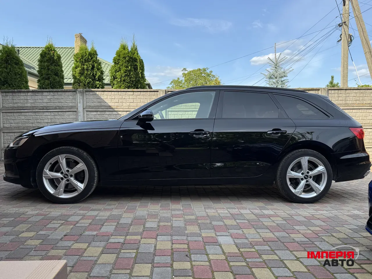 Audi A4 - фото 13