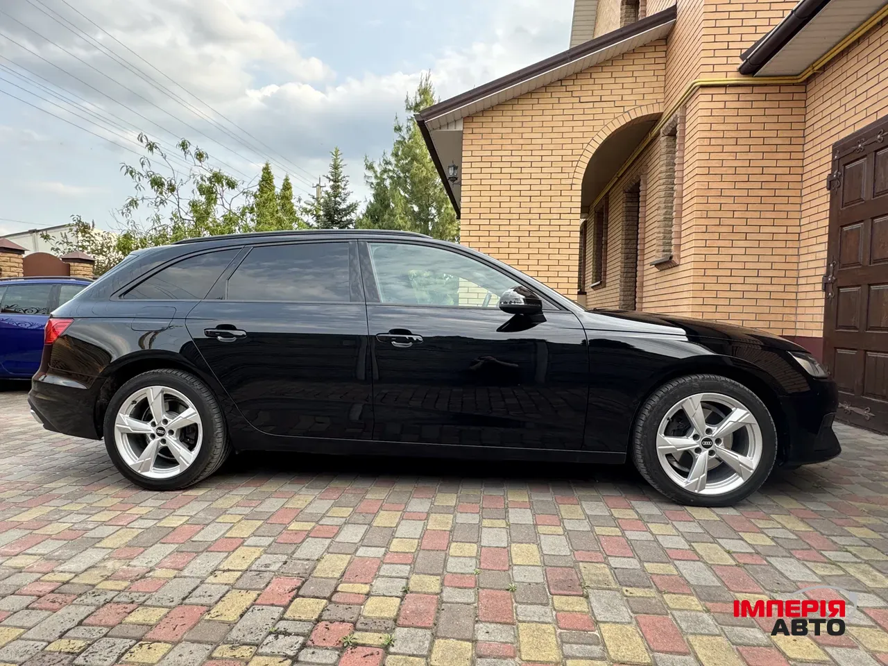 Audi A4 - фото 24