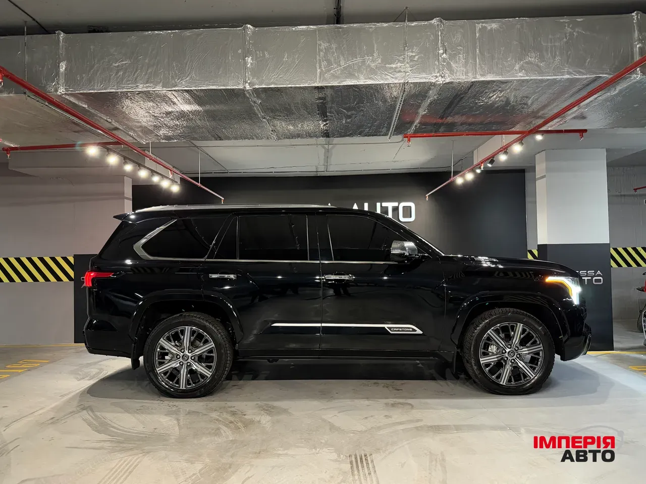 Toyota Sequoia - фото 6