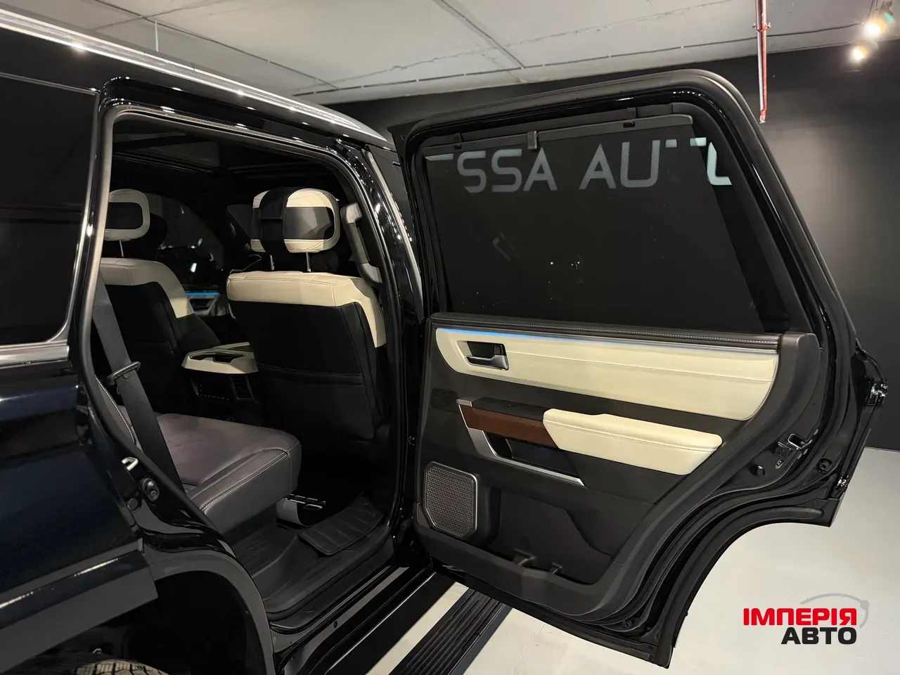 Toyota Sequoia - фото 25