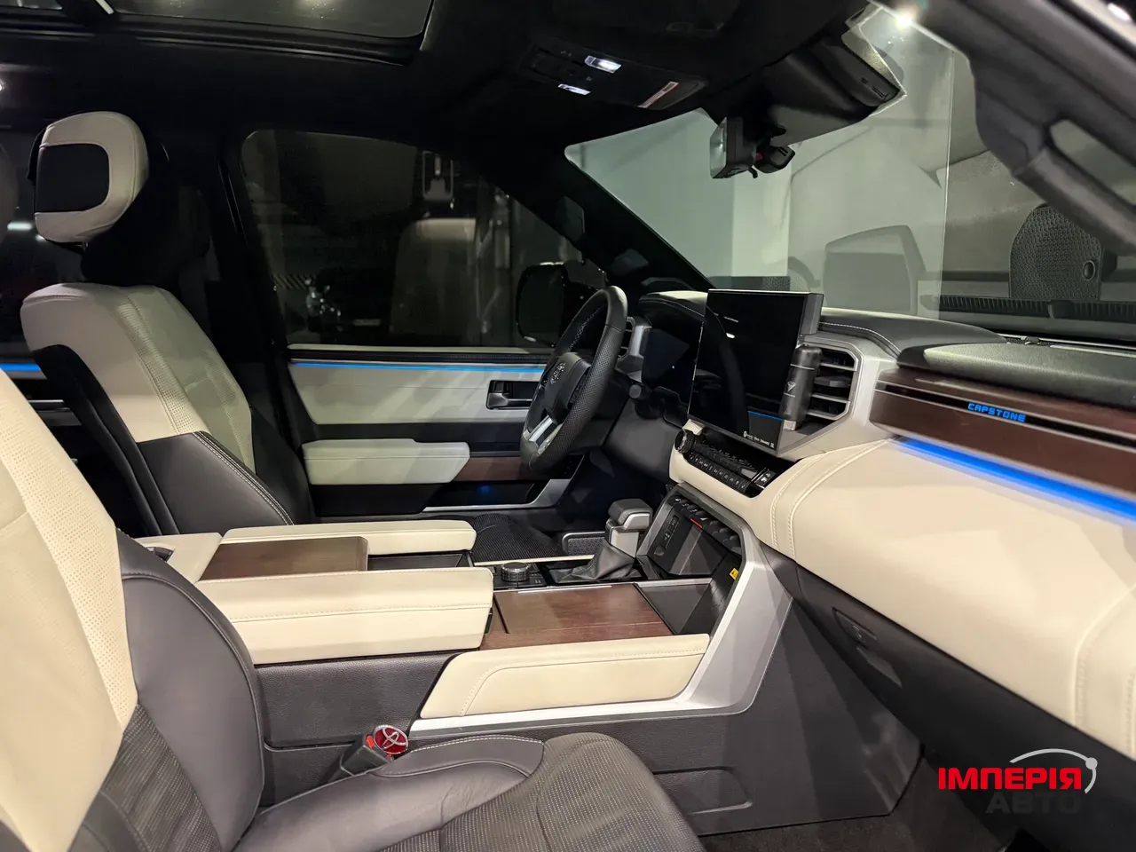 Toyota Sequoia - фото 24