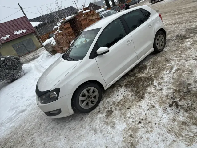 Volkswagen Polo - фото 2