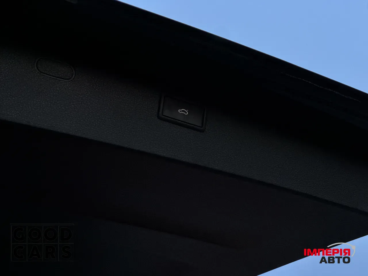 Volkswagen Multivan - фото 21