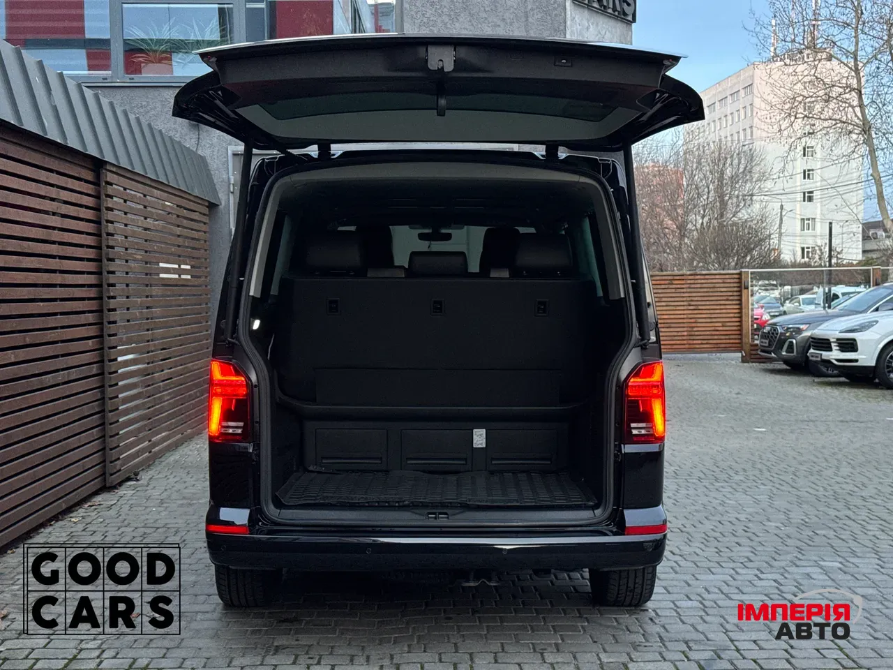 Volkswagen Multivan - фото 20