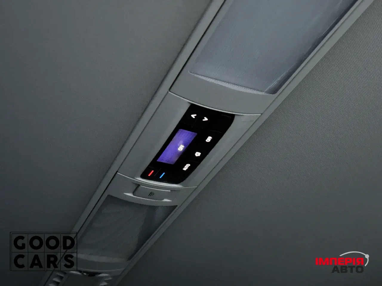 Volkswagen Multivan - фото 32