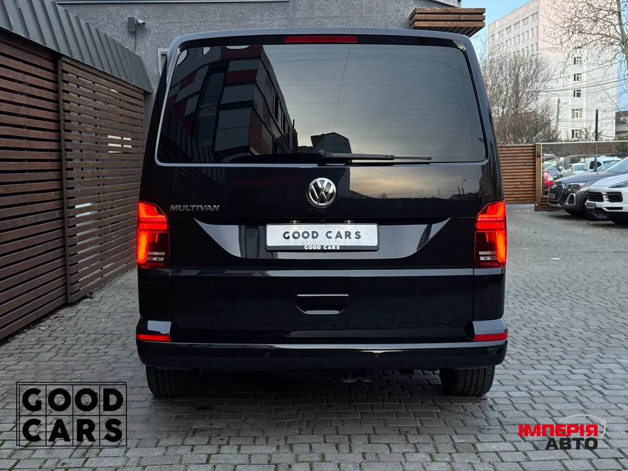 Volkswagen Multivan - фото 6