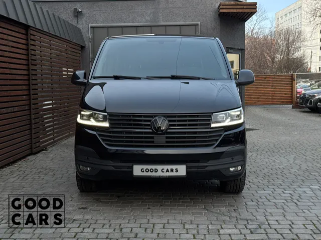 Volkswagen Multivan - фото 2