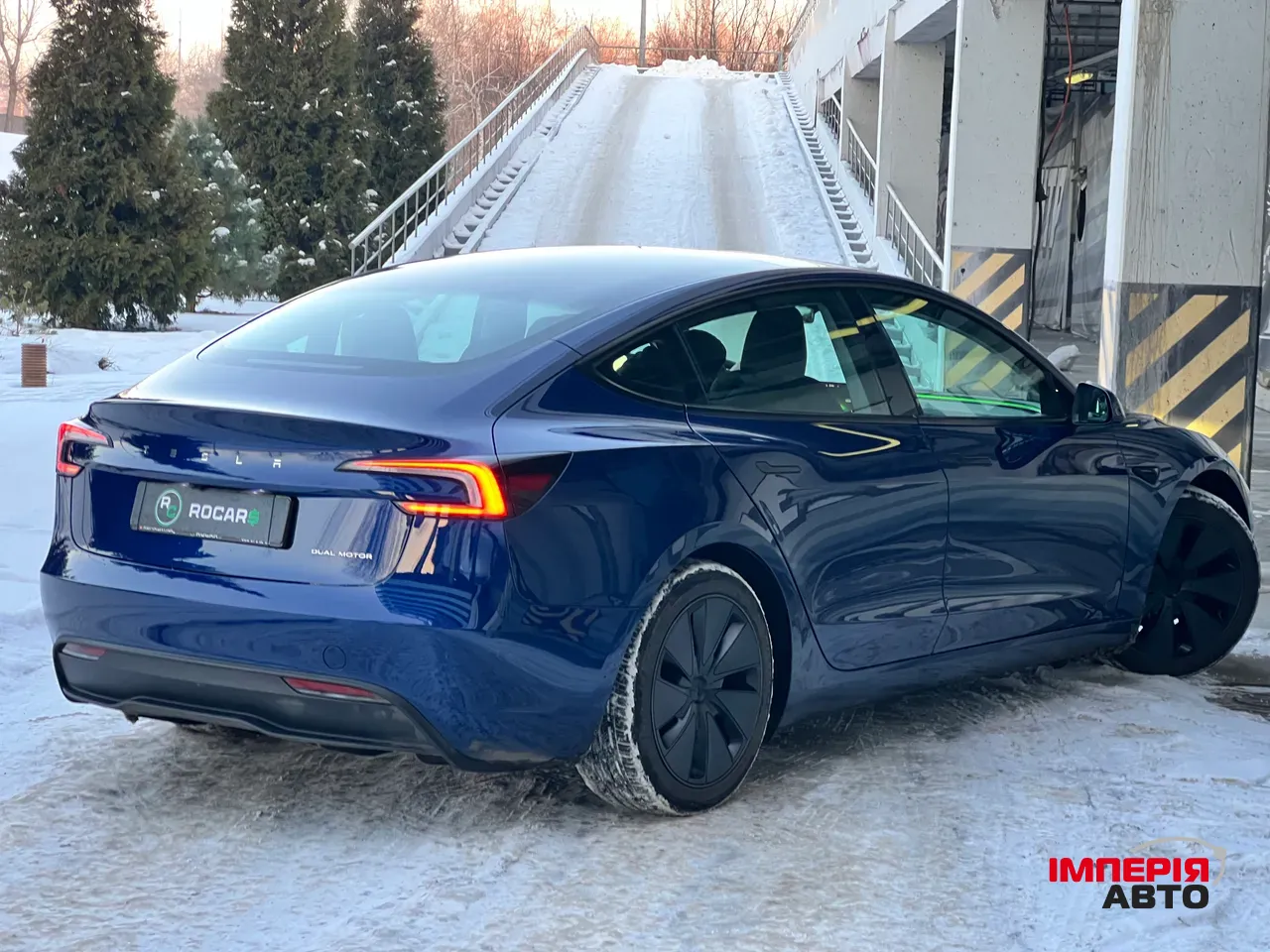 Tesla Model 3 - фото 6