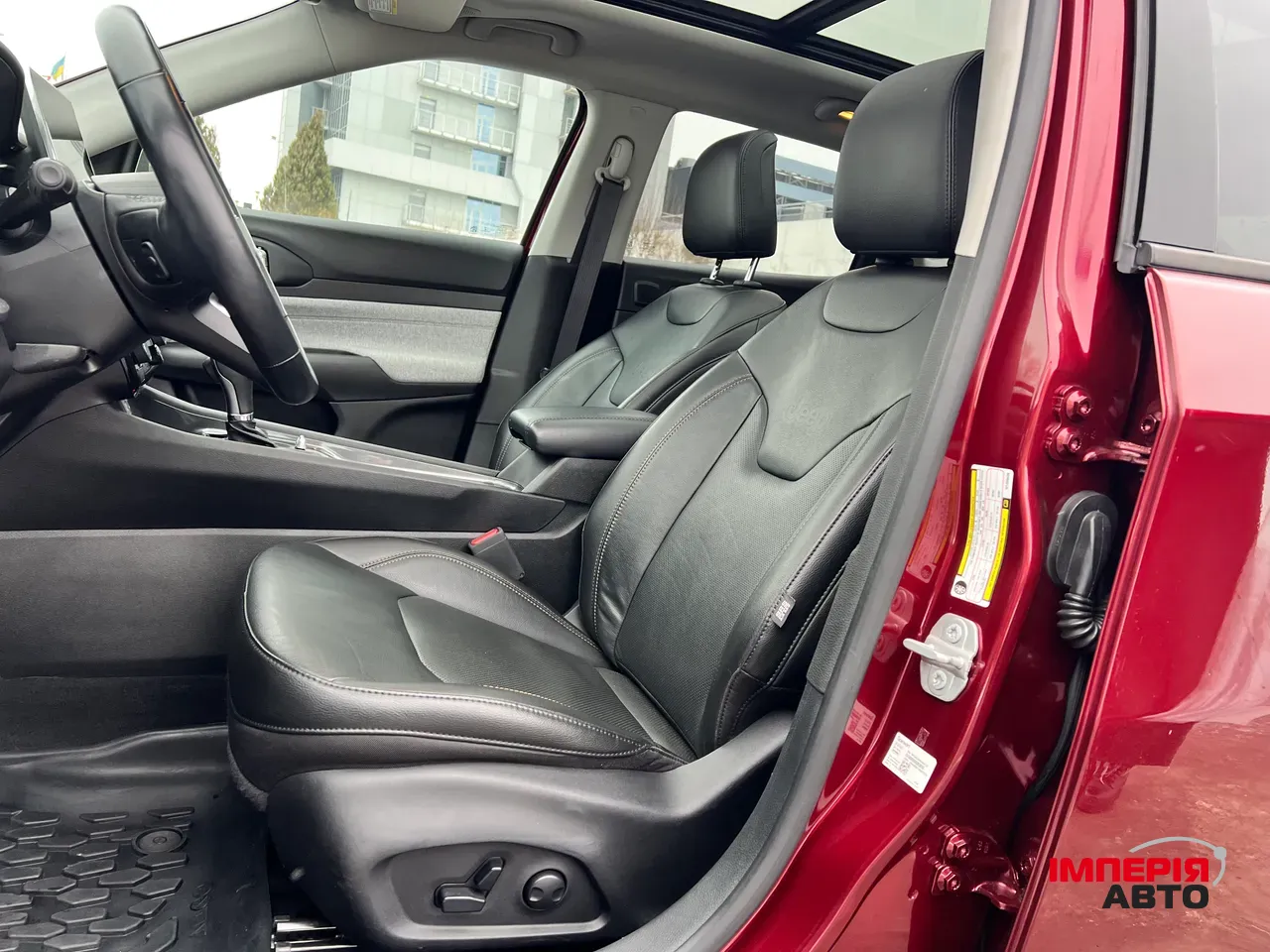 Jeep Compass - фото 15