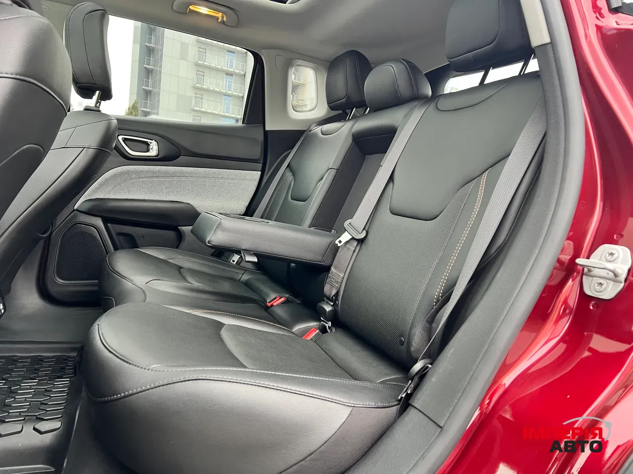 Jeep Compass - фото 18