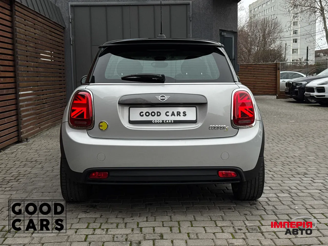 Mini Hatch - фото 6