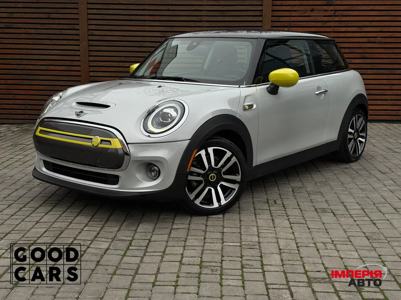 Mini Hatch - фото 1