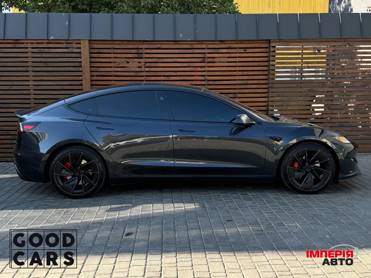 Tesla Model 3 - фото 8