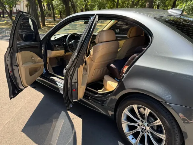 BMW 5 серії - фото 4