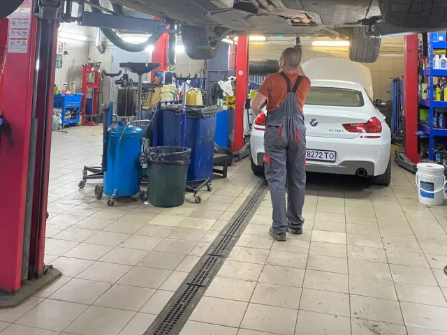 BMW 5 серії - фото 5