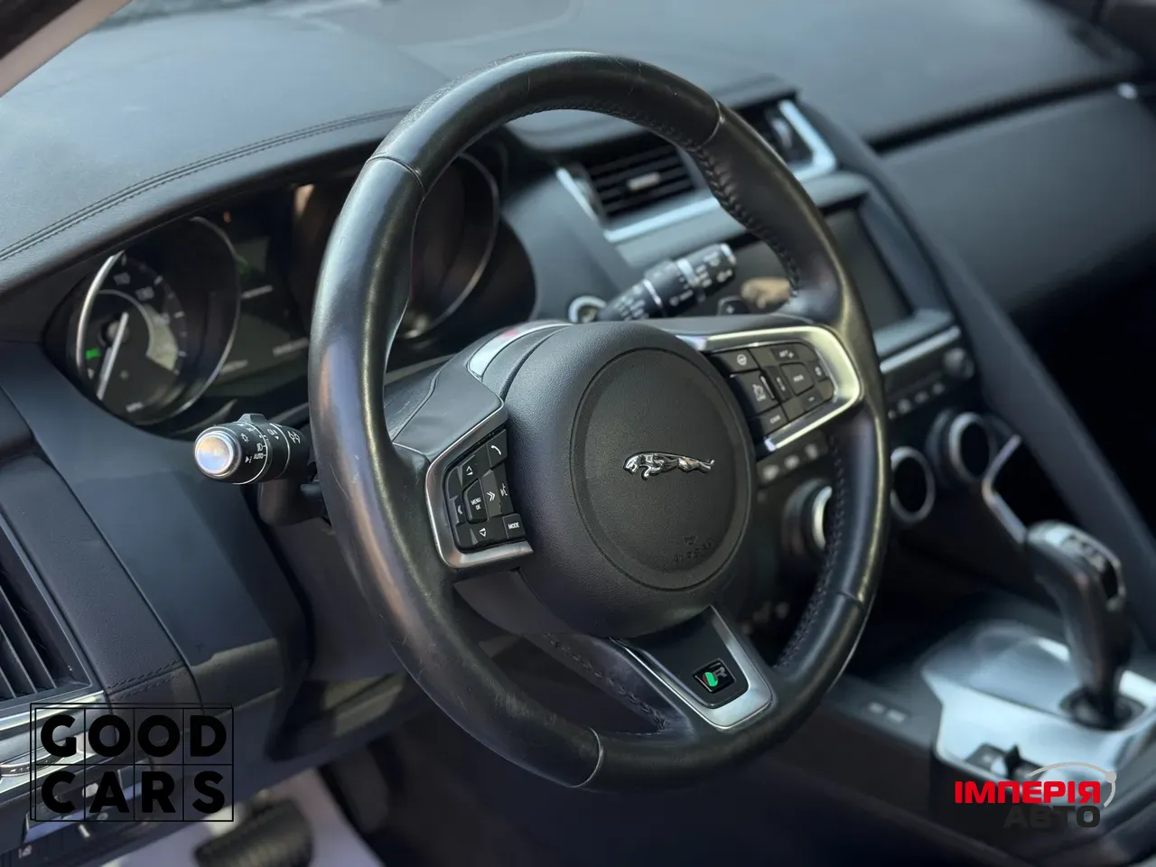 Jaguar E-Pace - фото 21