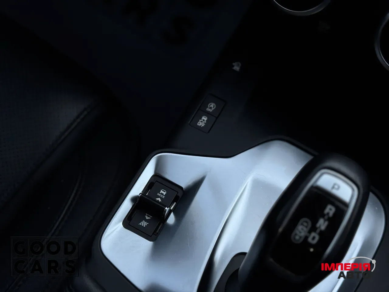 Jaguar E-Pace - фото 33