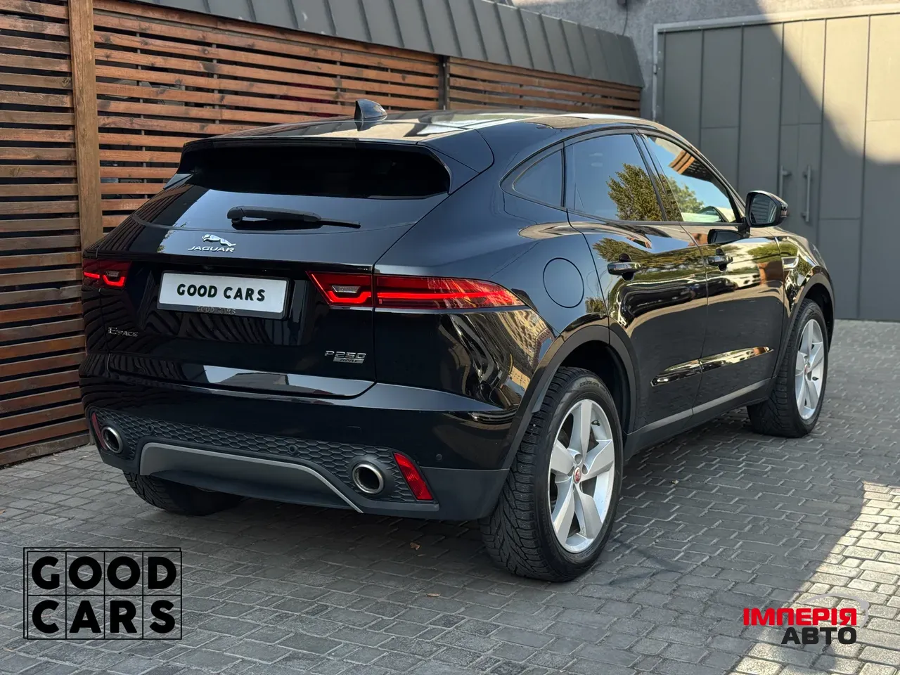 Jaguar E-Pace - фото 7