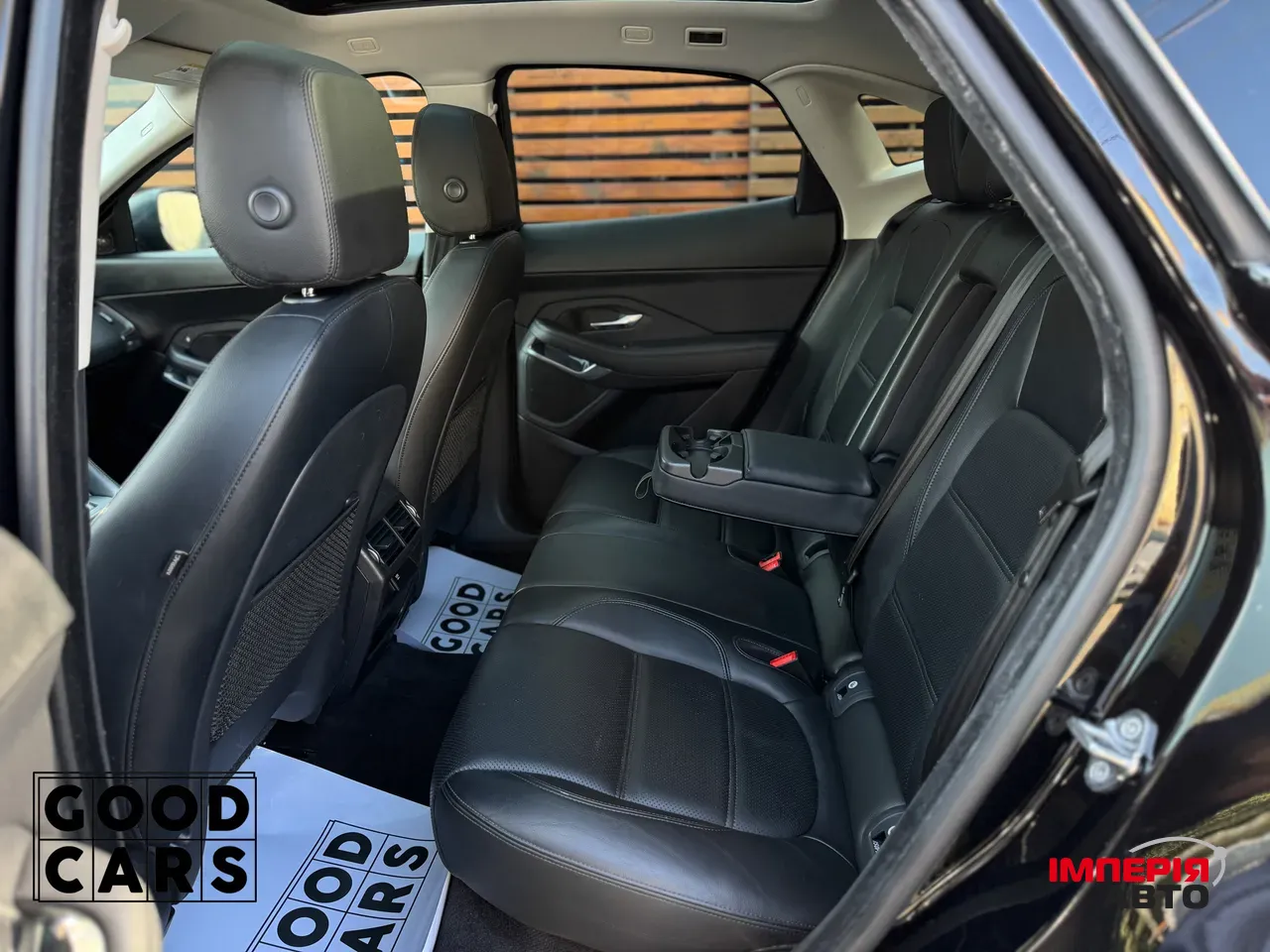 Jaguar E-Pace - фото 25