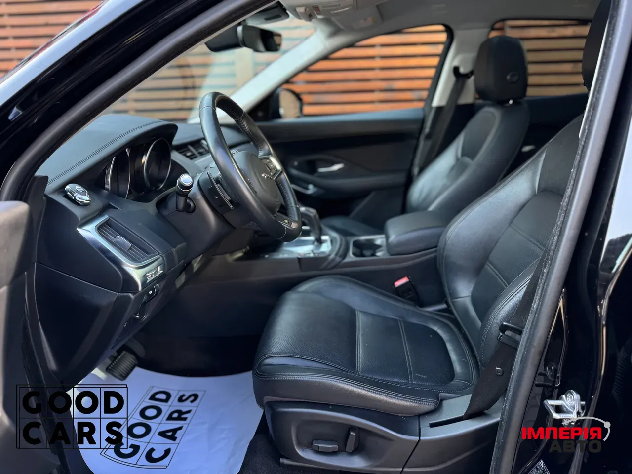 Jaguar E-Pace - фото 19