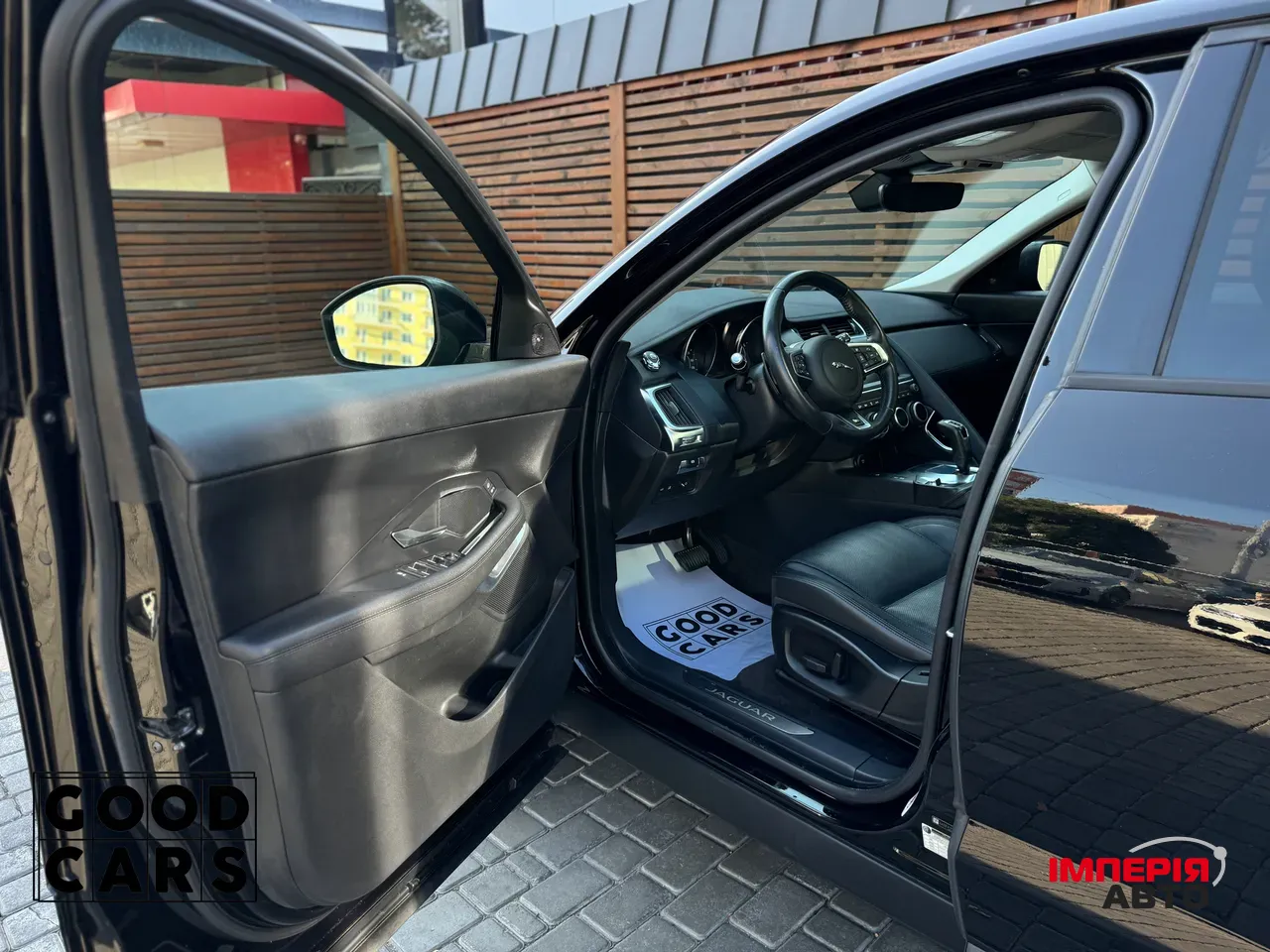 Jaguar E-Pace - фото 18