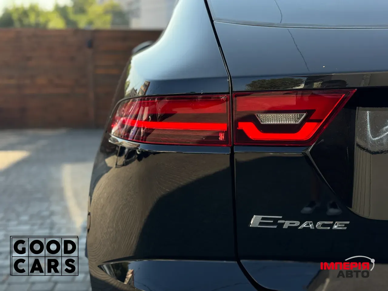 Jaguar E-Pace - фото 8