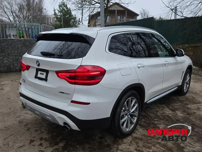 BMW X3 - фото 7