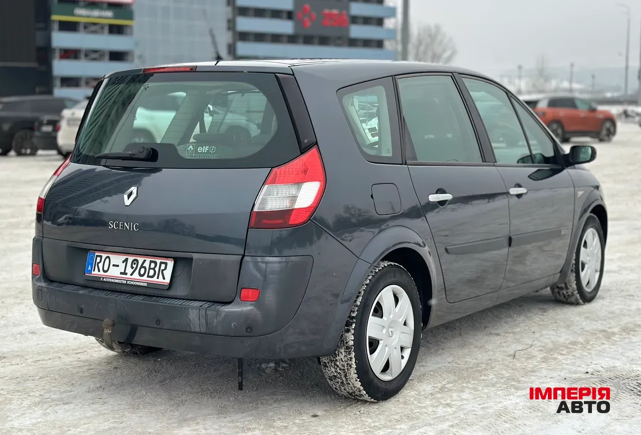 Renault Scenic - фото 7