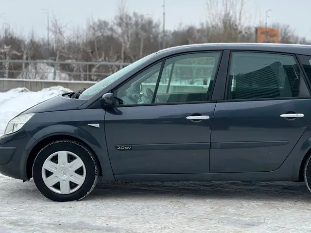 Renault Scenic - фото 4