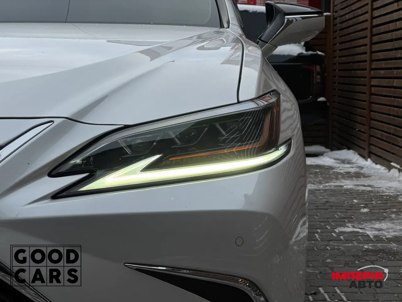 Lexus ES - фото 10