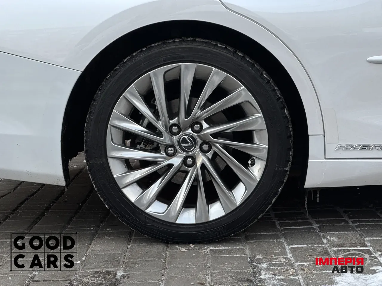 Lexus ES - фото 15