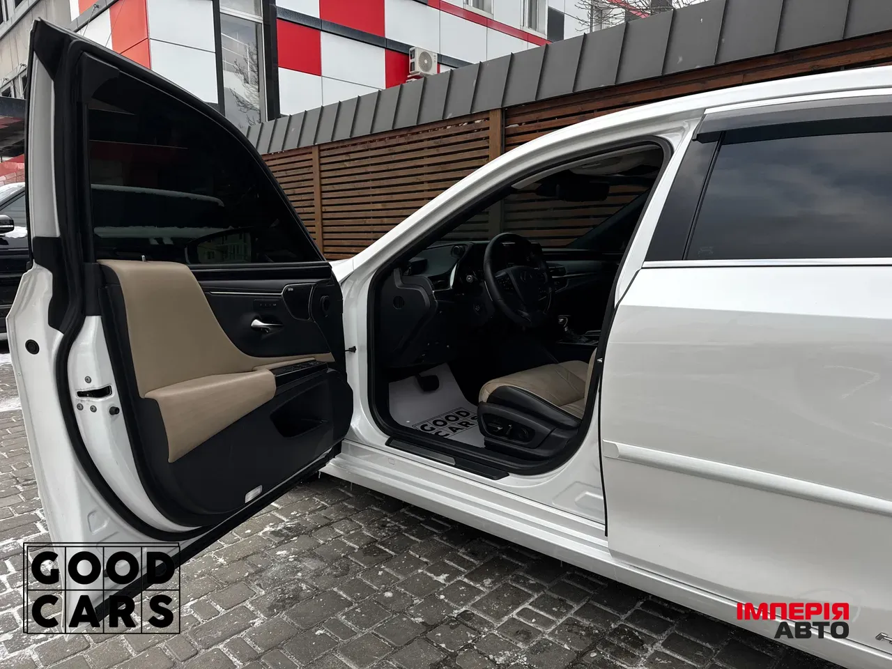 Lexus ES - фото 22