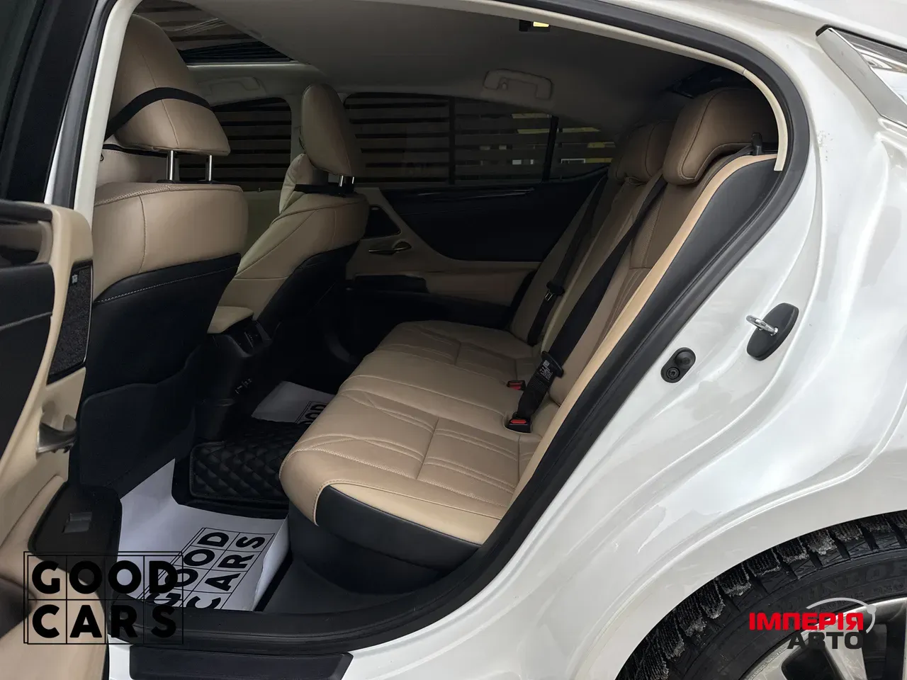 Lexus ES - фото 30