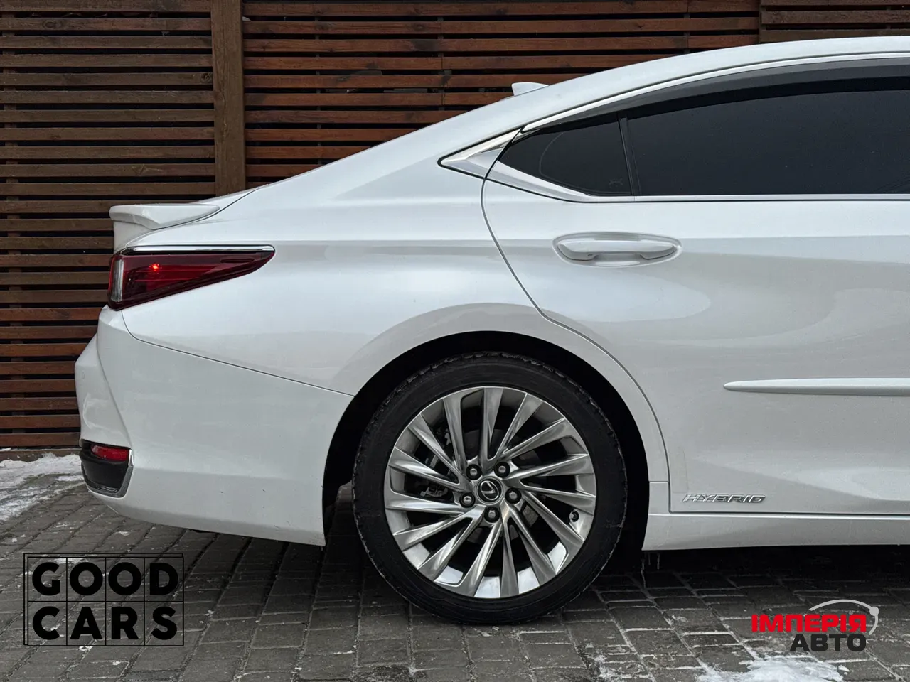 Lexus ES - фото 14