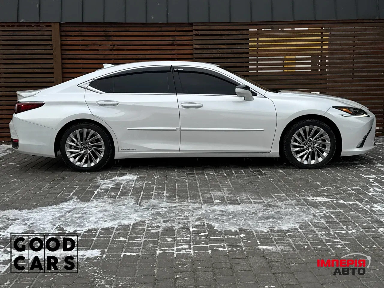 Lexus ES - фото 8