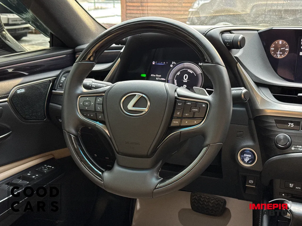 Lexus ES - фото 32