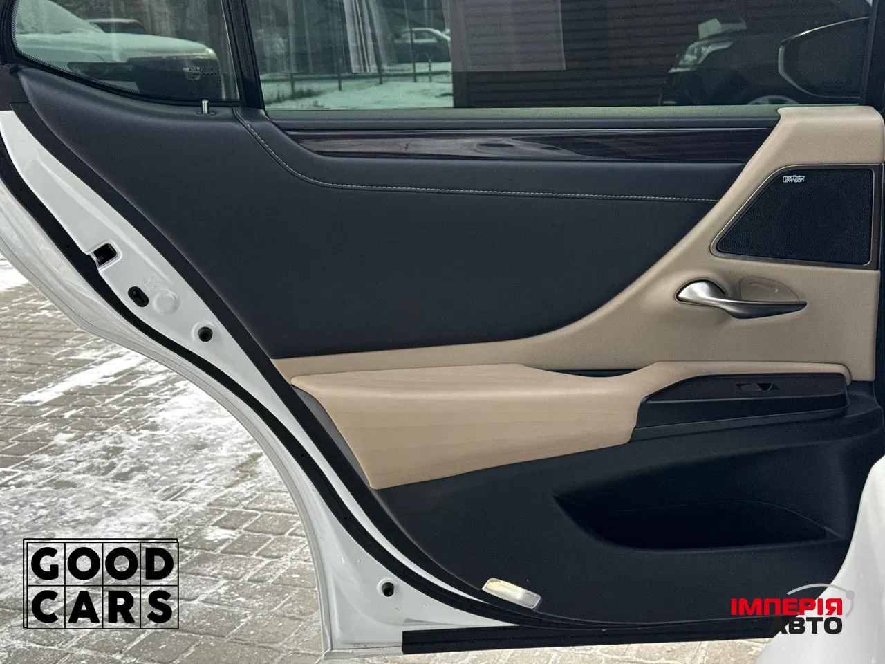 Lexus ES - фото 27